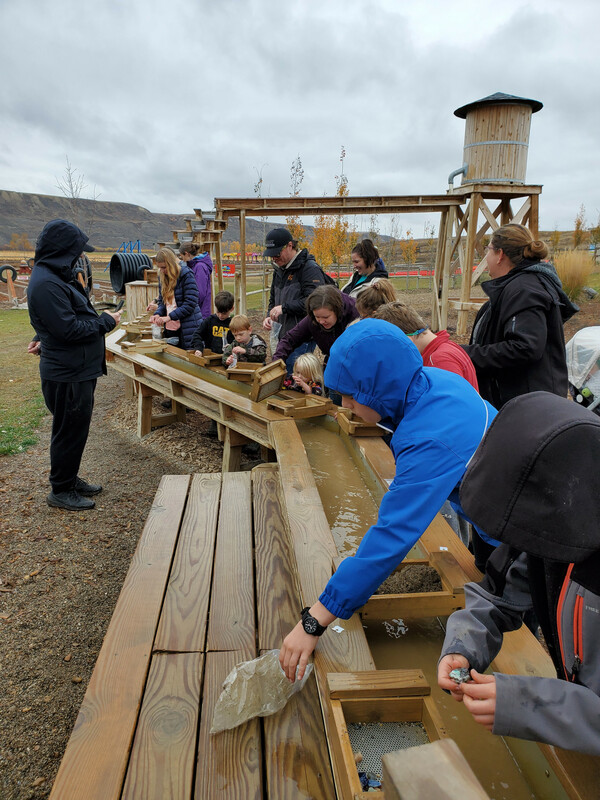 Students panning for gold at Drumheller's Atlas Coal Mine